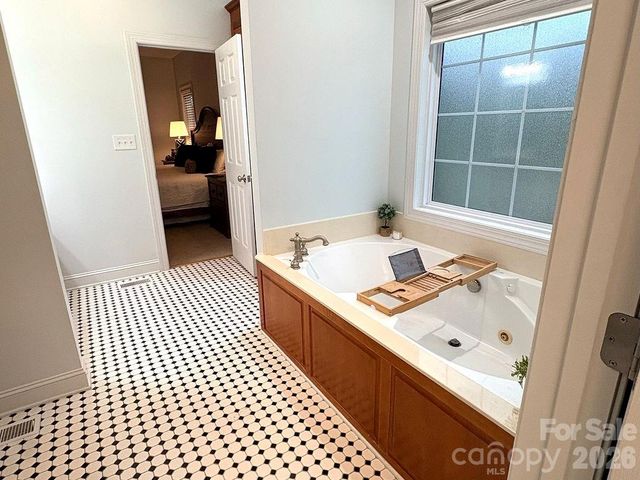 3020 N Ridge Court 37, Lincolnton, NC 28092