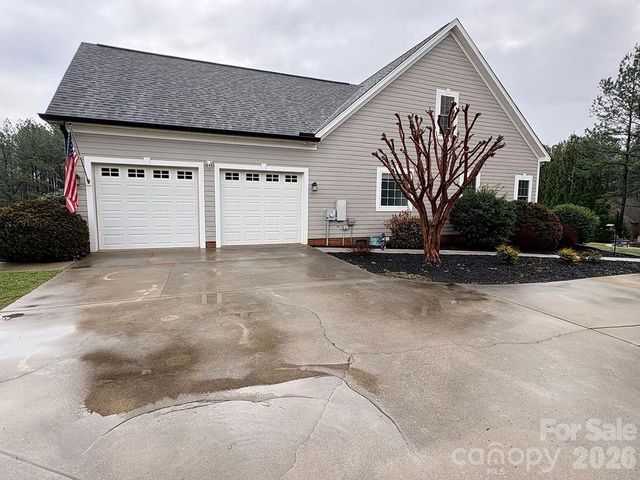 3020 N Ridge Court 37, Lincolnton, NC 28092