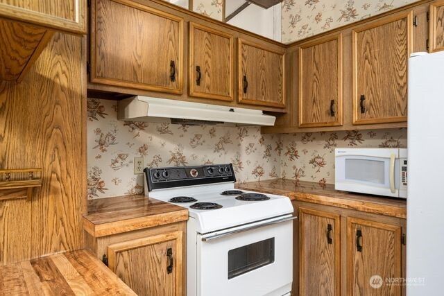 24226 SE 378th Street, Enumclaw, WA 98022