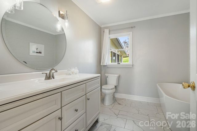 17 Amber Drive, Horse Shoe, NC 28742