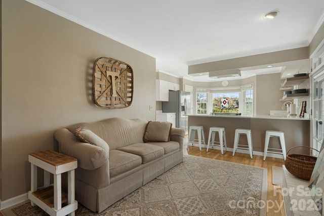 17 Amber Drive, Horse Shoe, NC 28742