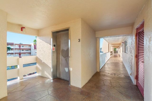 1010 Country Club Drive 306, Margate, FL 33063