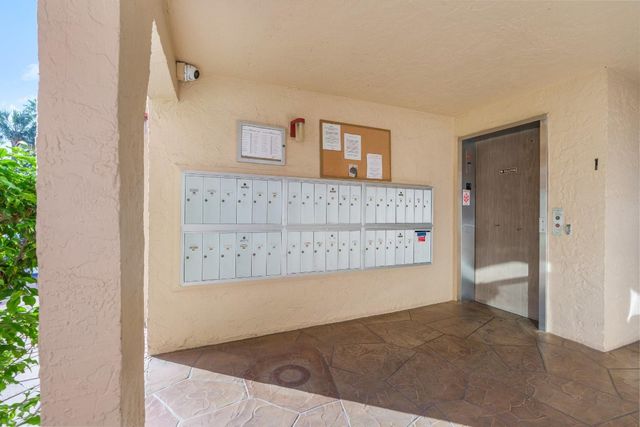 1010 Country Club Drive 306, Margate, FL 33063