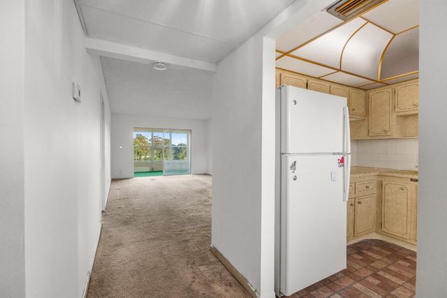 1010 Country Club Drive 306, Margate, FL 33063