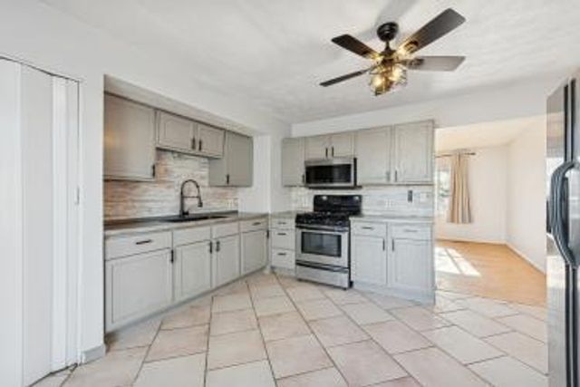 317 Midway Drive, Valparaiso, IN 46385