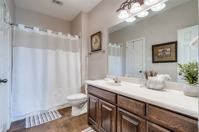 1102 Eagle Point Circle, Possum Kingdom Lake, TX 76449