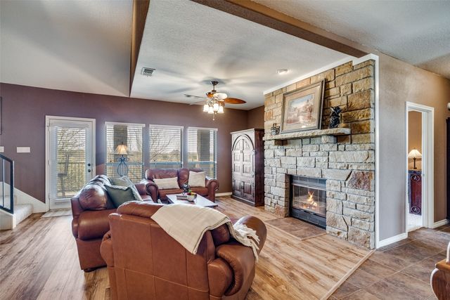 1102 Eagle Point Circle, Possum Kingdom Lake, TX 76449