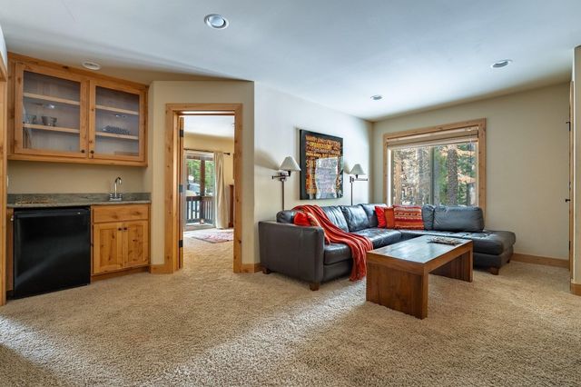 7282 9th Avenue, Tahoma, CA 96142