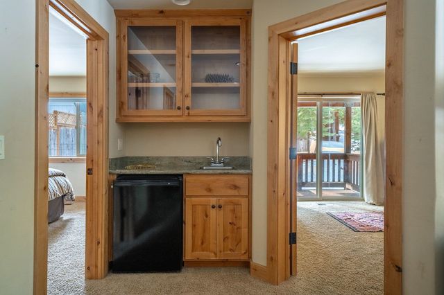 7282 9th Avenue, Tahoma, CA 96142