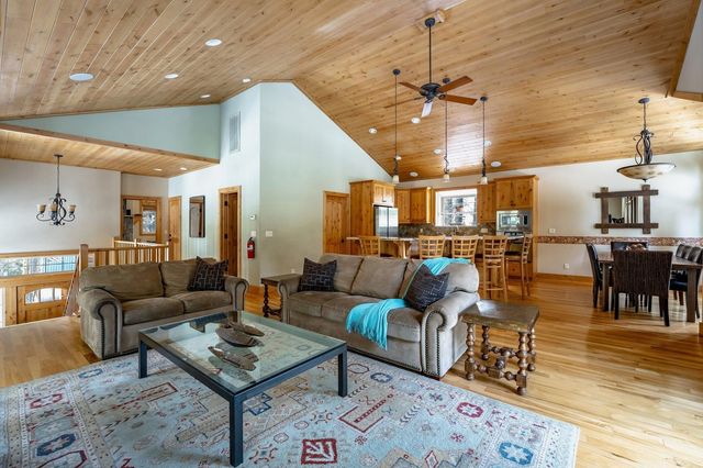 7282 9th Avenue, Tahoma, CA 96142