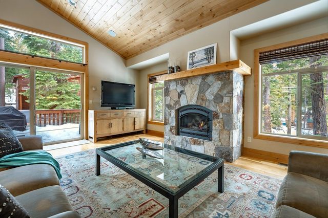 7282 9th Avenue, Tahoma, CA 96142