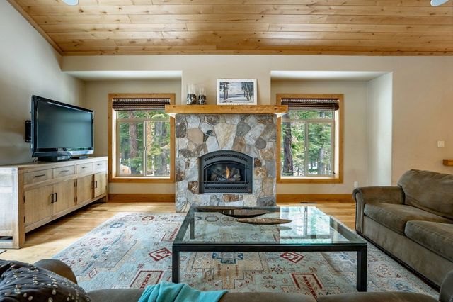 7282 9th Avenue, Tahoma, CA 96142