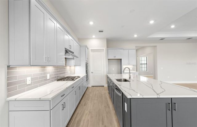 5016 STONEY POINT GLEN, Lakewood Ranch, FL 34211