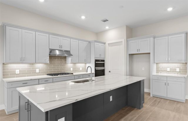 5016 STONEY POINT GLEN, Lakewood Ranch, FL 34211