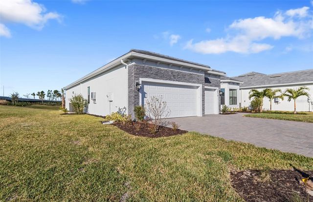 5016 STONEY POINT GLEN, Lakewood Ranch, FL 34211