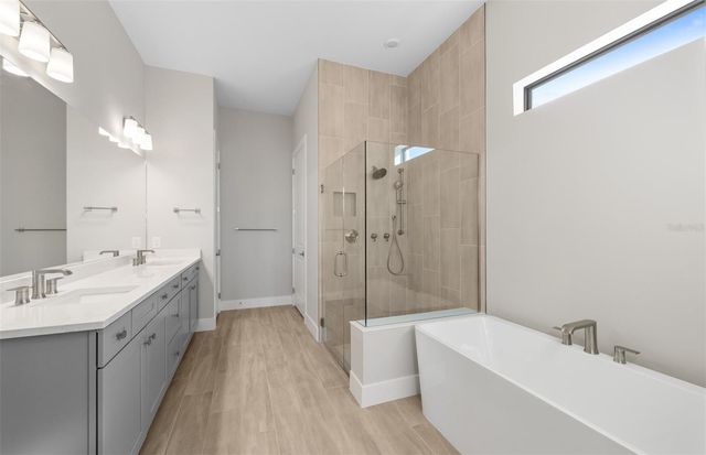 5016 STONEY POINT GLEN, Lakewood Ranch, FL 34211