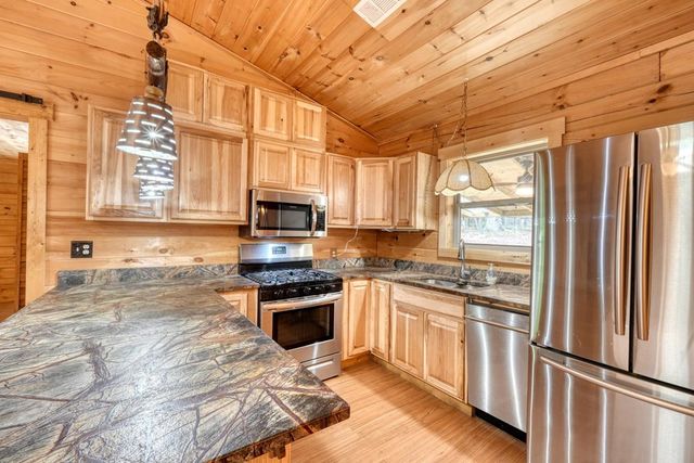 85 Cold Springs Road, Morganton, GA 30560