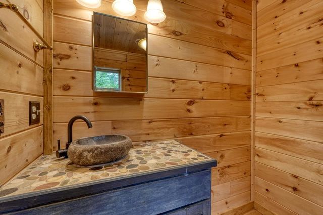 85 Cold Springs Road, Morganton, GA 30560