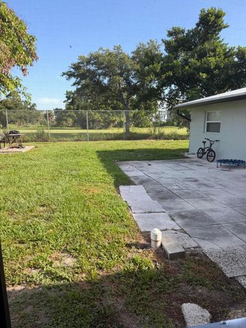 2727 SE Normand Street, Stuart, FL 34997