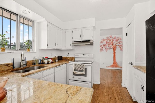 2000 E Easter Avenue, Centennial, CO 80122
