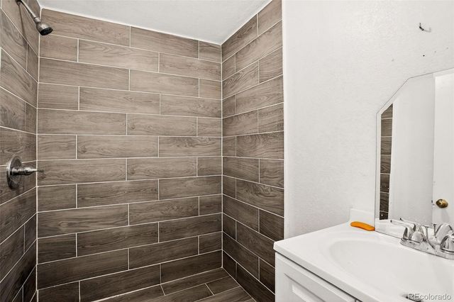 2000 E Easter Avenue, Centennial, CO 80122