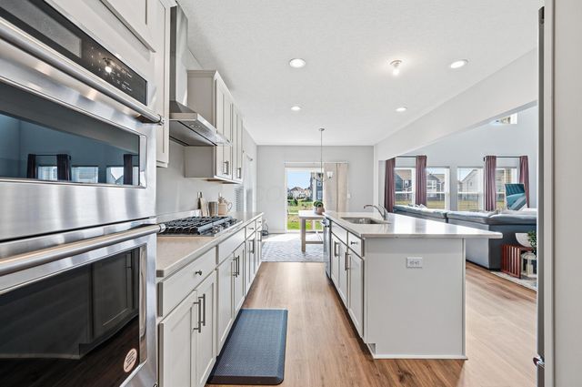 6487 Orangeberry Road, Hilliard, OH 43026