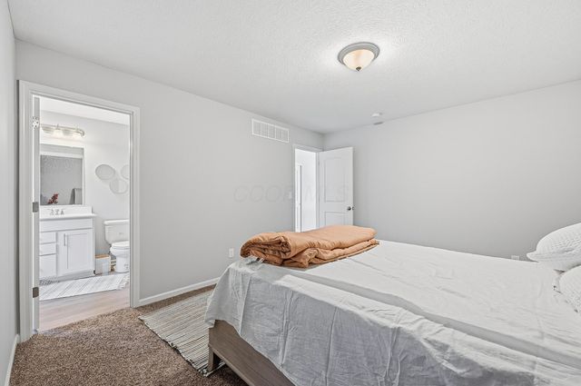 6487 Orangeberry Road, Hilliard, OH 43026