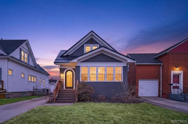 121 Ridgewood Road, Buffalo, NY 14220