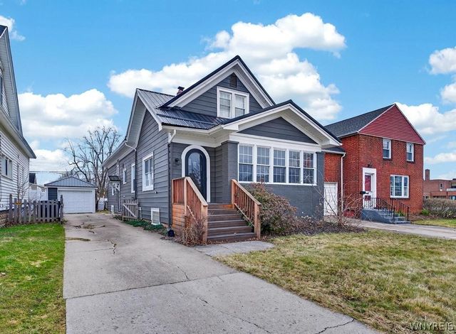 121 Ridgewood Road, Buffalo, NY 14220