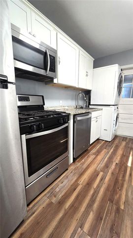 1131 NE 10TH AVENUE, Gainesville, FL 32601