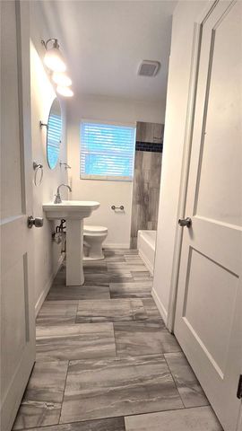 1131 NE 10TH AVENUE, Gainesville, FL 32601