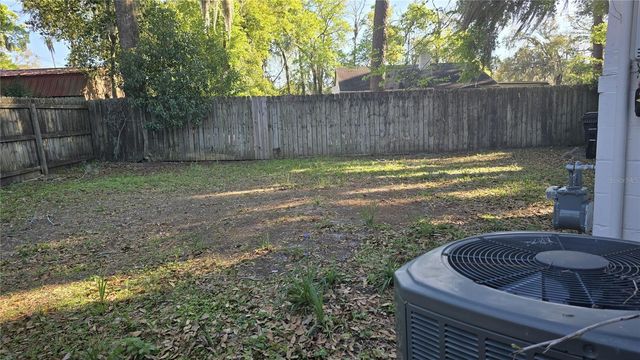 1131 NE 10TH AVENUE, Gainesville, FL 32601