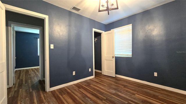 1131 NE 10TH AVENUE, Gainesville, FL 32601