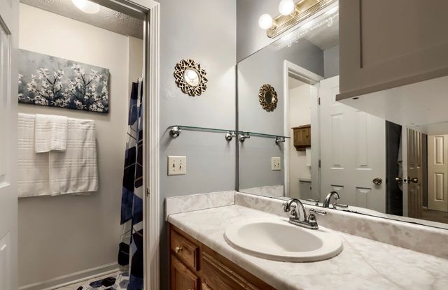 402 Post Creek Rd, Nashville, TN 37221