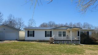 555 Wesley Chapel Rd, Sparta, TN 38583