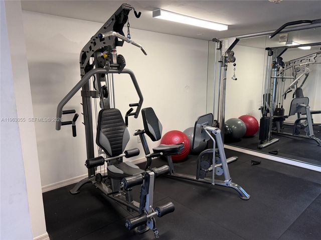 1 Glen Royal Pkwy 1210, Miami, FL 33125