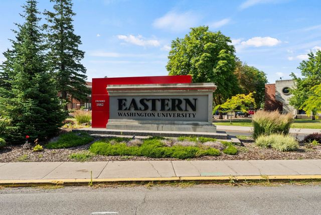 10189 W Sorenstam Rd, Cheney, WA 99004