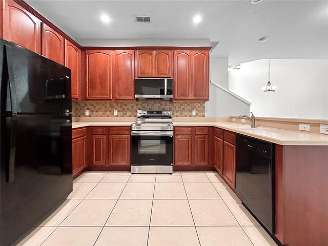 1641 SHALLCROSS AVENUE, Orlando, FL 32828