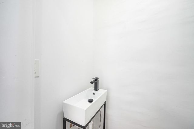 3227 SALMON ST, Philadelphia, PA 19134