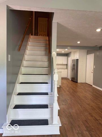 7548 Briarstone Drive, Indianapolis, IN 46227