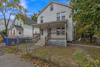 68-70 Cortland St, Springfield, MA 01109