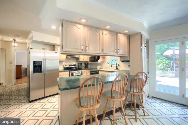 4350 OLD ORCHARD RD, York, PA 17402