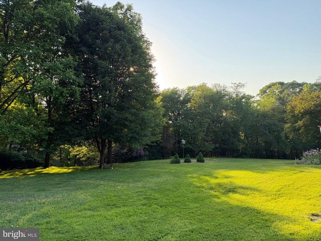 4350 OLD ORCHARD RD, York, PA 17402