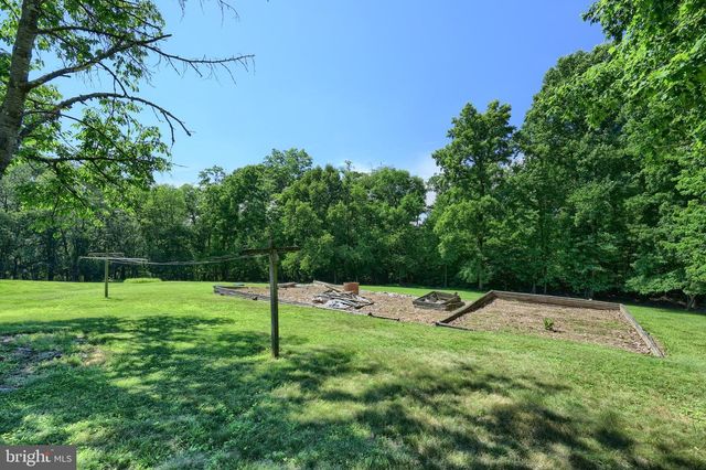 4350 OLD ORCHARD RD, York, PA 17402