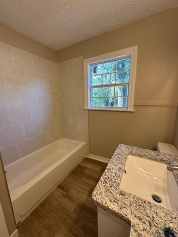 1329 Dale, Longview, TX 75601