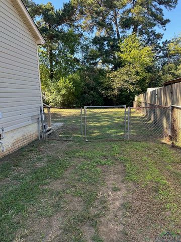 1329 Dale, Longview, TX 75601