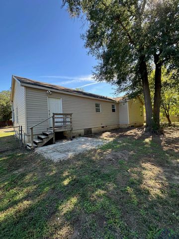 1329 Dale, Longview, TX 75601