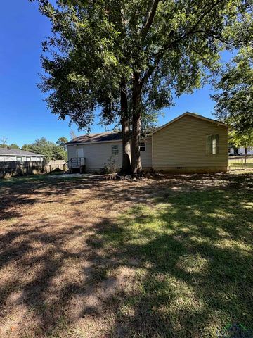 1329 Dale, Longview, TX 75601