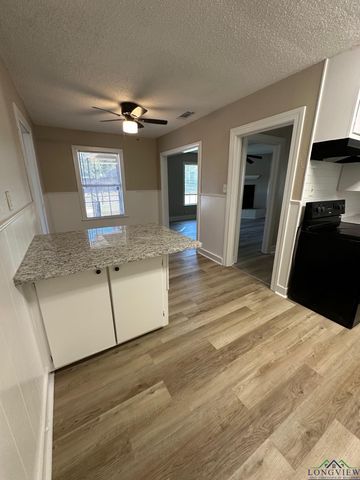 1329 Dale, Longview, TX 75601