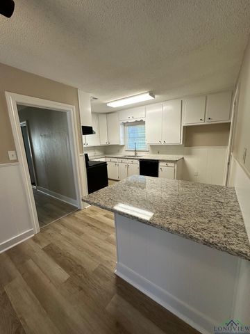 1329 Dale, Longview, TX 75601